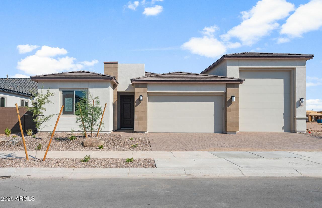 24897 N 169th Dr., Surprise, AZ 85387