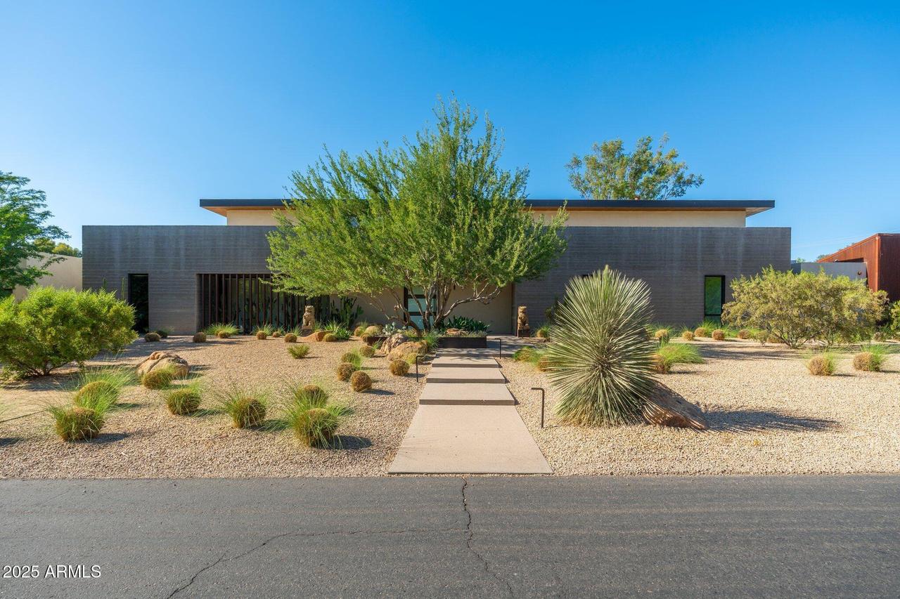 5301 N 23rd St., Phoenix, AZ 85016