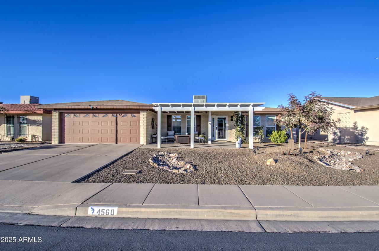 4560 E Dolphin Ave., Mesa, AZ 85206