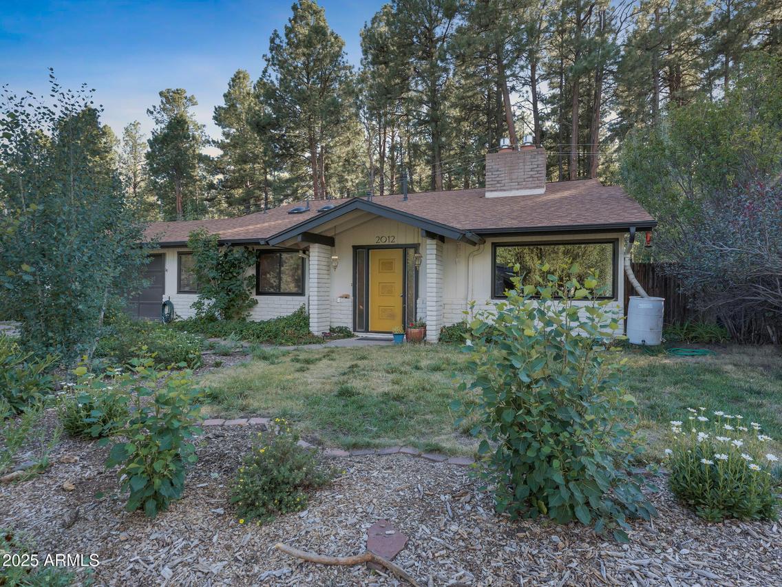 2012 N Crescent Dr., Flagstaff, AZ 86001