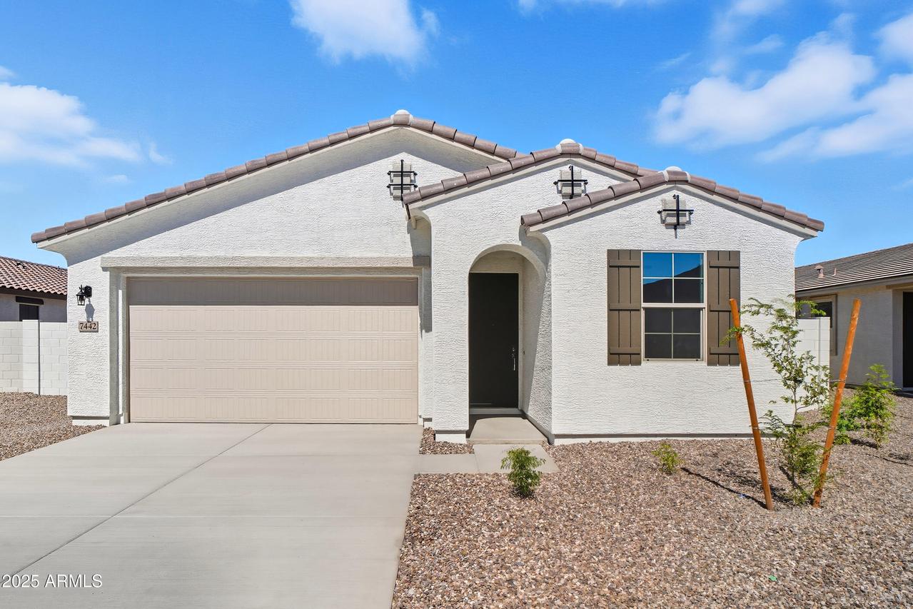 7442 W Rose Ln., Glendale, AZ 85303
