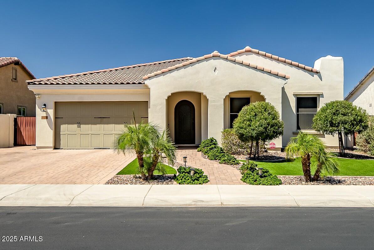 9390 W Parkside Ln., Peoria, AZ 85383