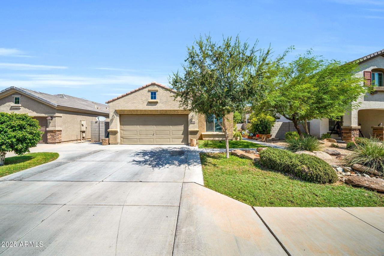 12038 W Davis Ln., Avondale, AZ 85323