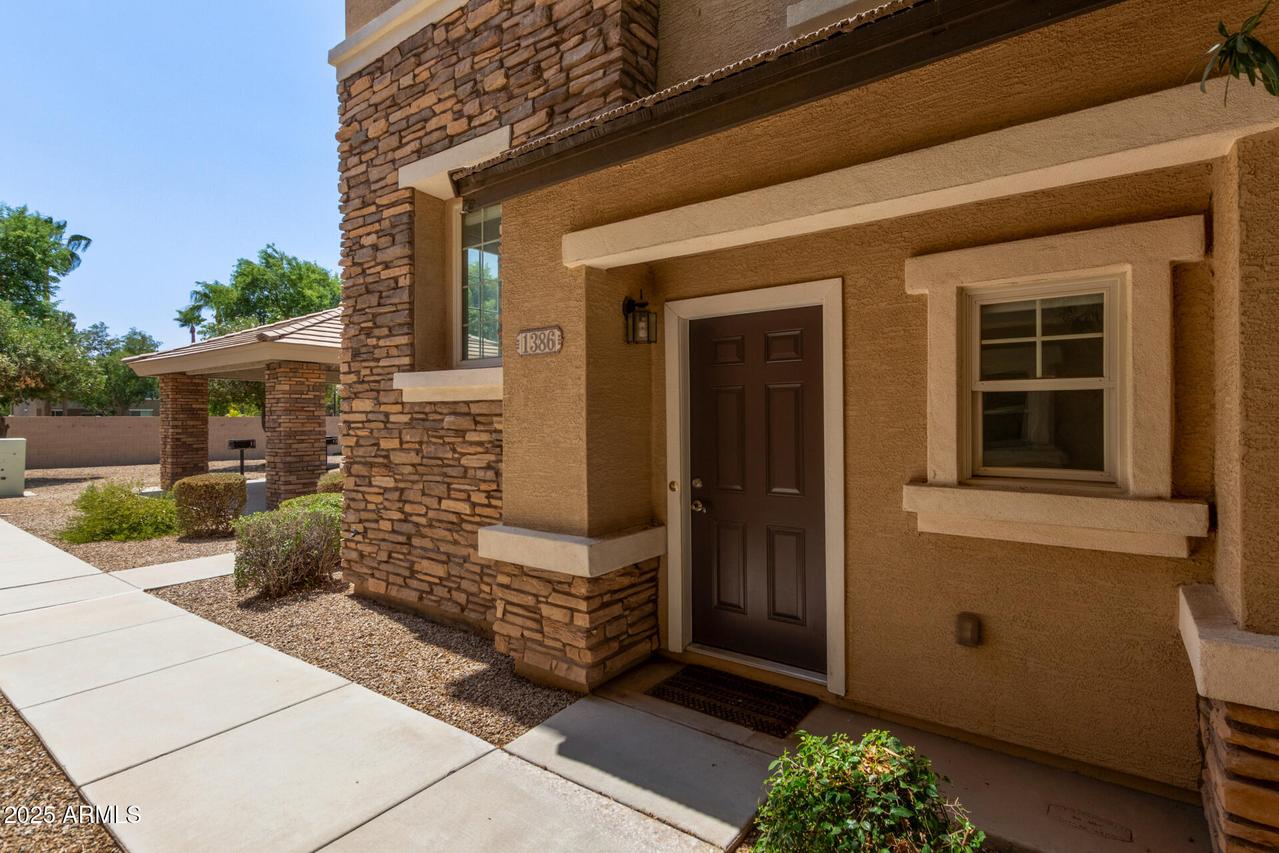1386 S Sabino Dr., Gilbert, AZ 85296