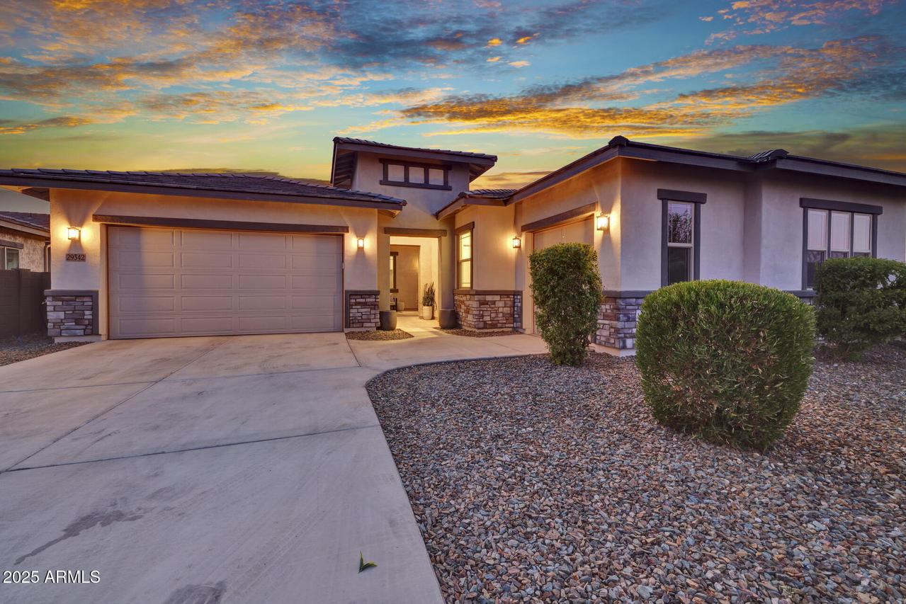 29342 N 136th Dr., Peoria, AZ 85383