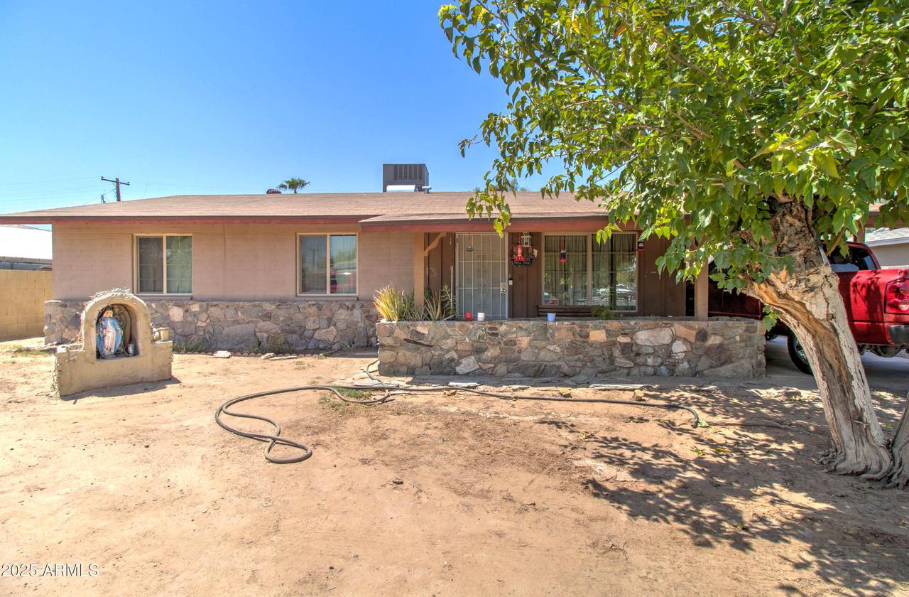 5244 S 18th Ave., Phoenix, AZ 85041