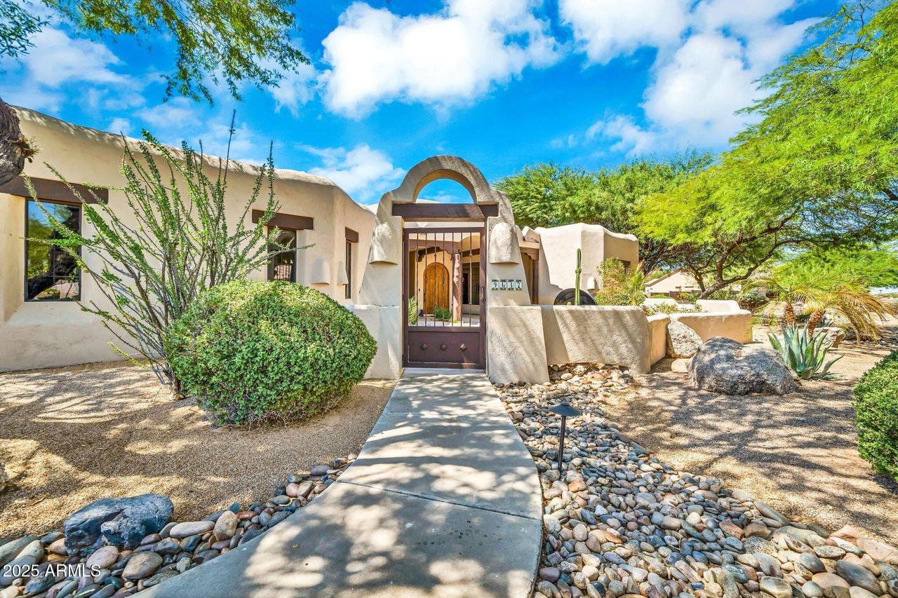 9637 W Avenida Del Sol, Peoria, AZ 85383