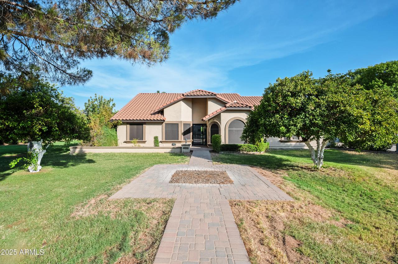2703 E Vaughn Ave., Gilbert, AZ 85234