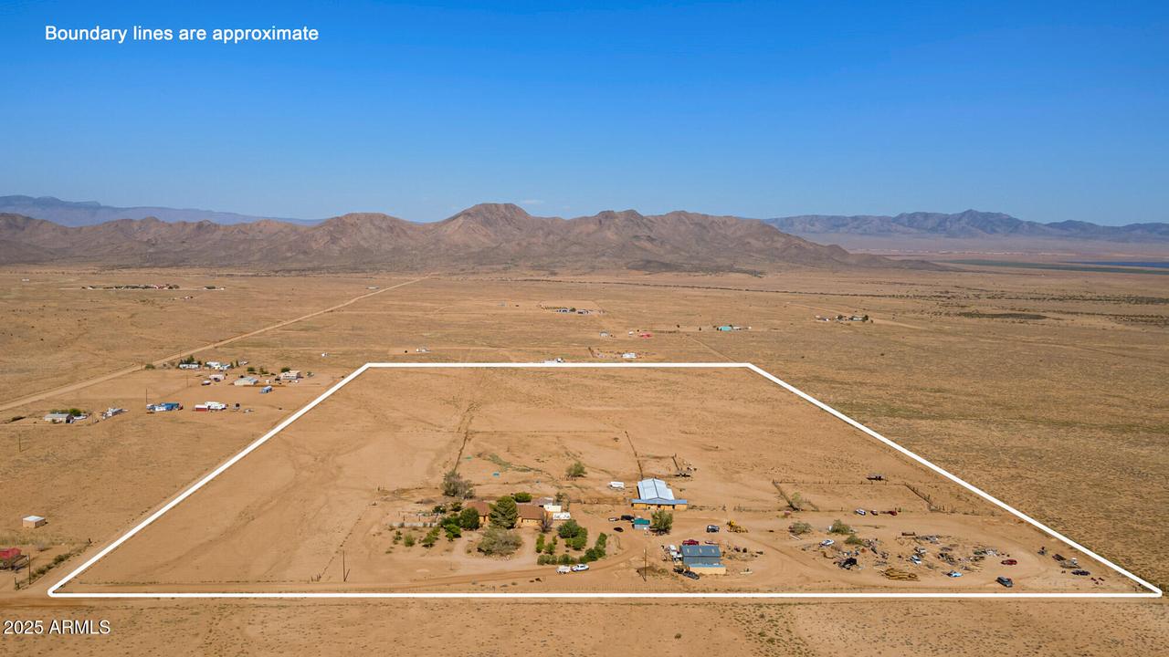 9370 N Avenida Obregon, Kingman, AZ 86409