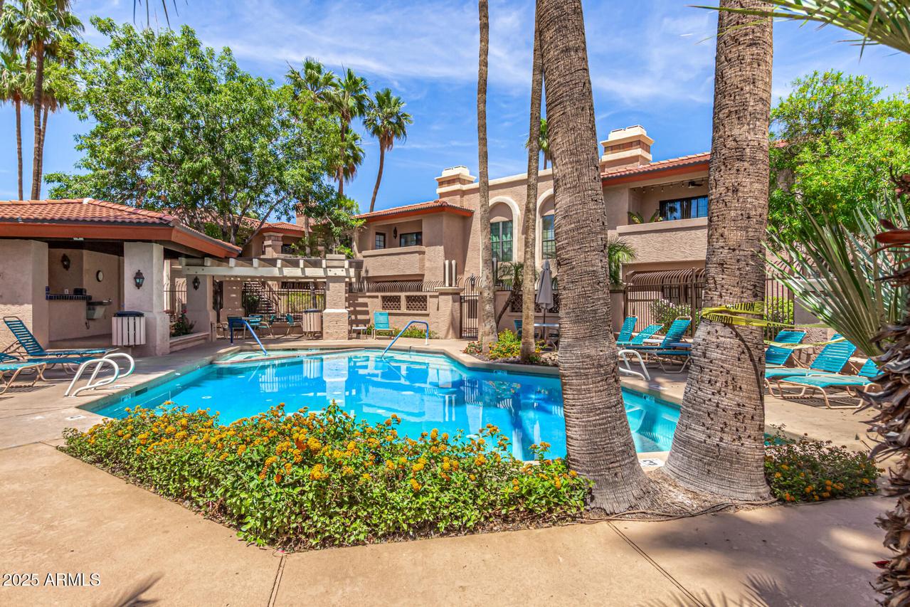 10410 N Cave Creek Rd. #1221, Phoenix, AZ 85020