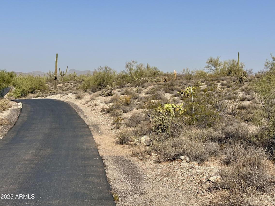 N Quiet Hills Dr. #-, Morristown, AZ 85342