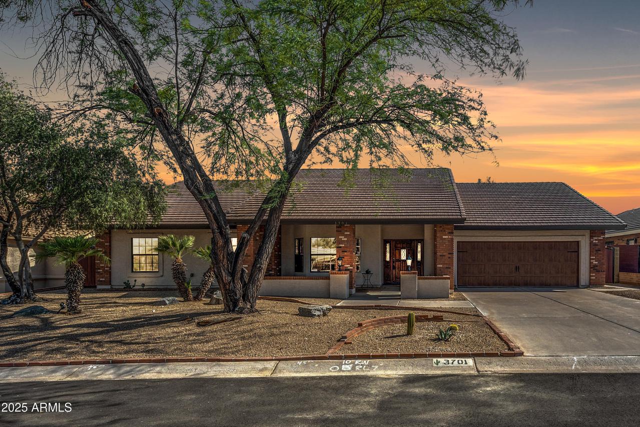 3701 E Nambe Ct., Phoenix, AZ 85044