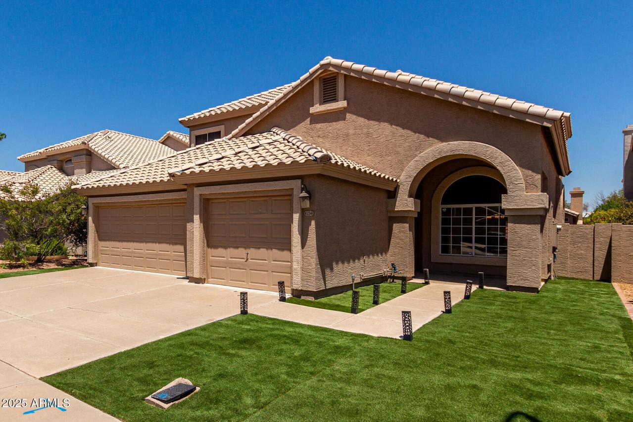 192 W Los Arboles Dr., Tempe, AZ 85284
