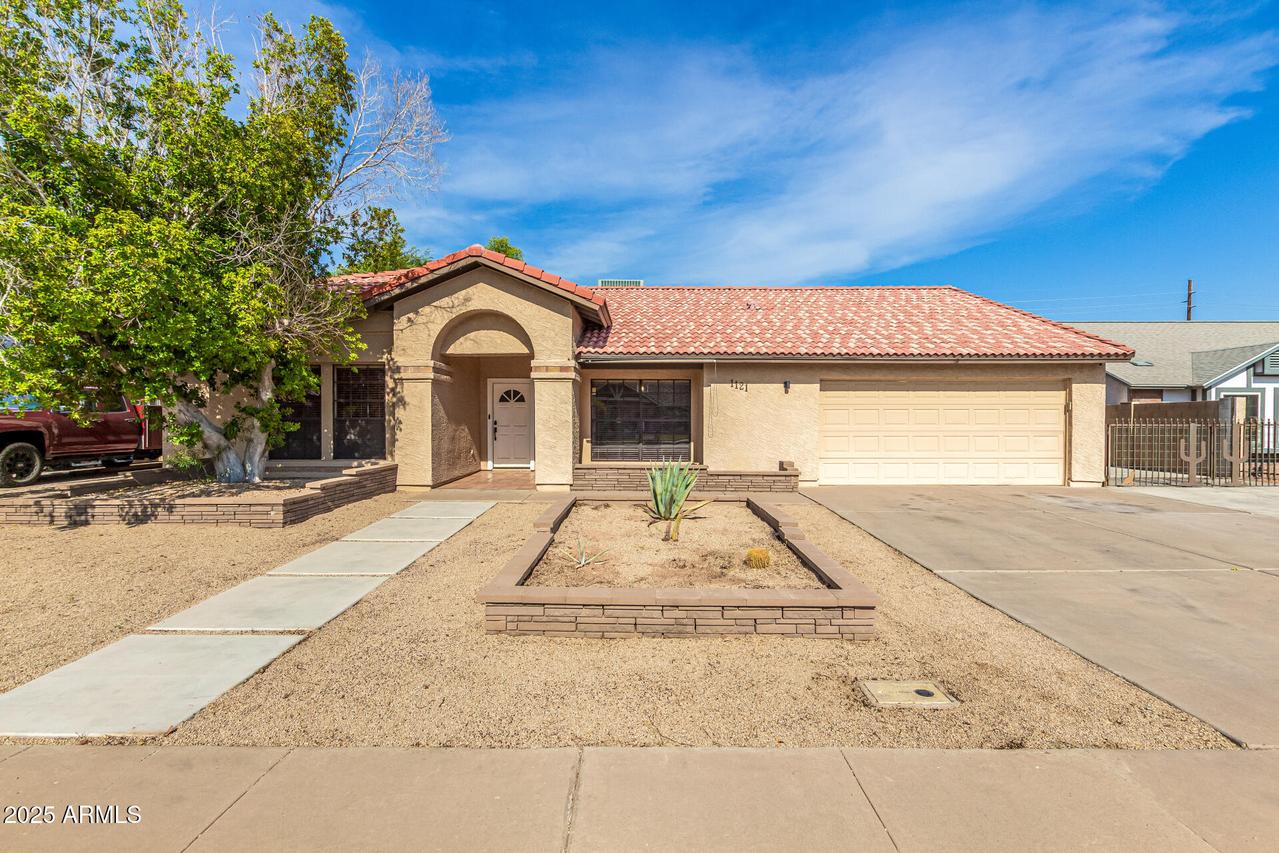 1121 N Winthrop Cir., Mesa, AZ 85213
