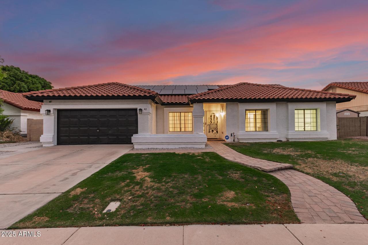 42 S Riata Dr., Gilbert, AZ 85296