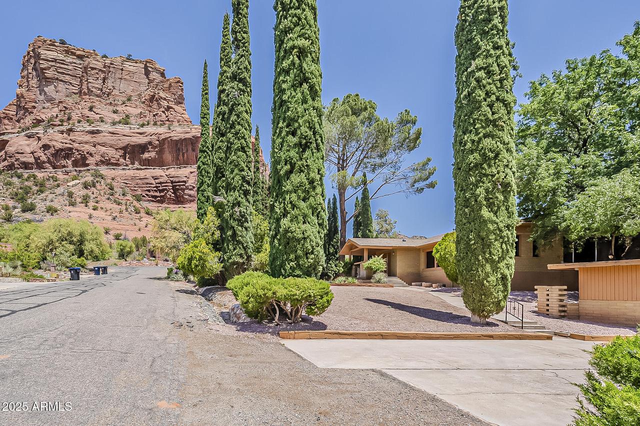 70 Teapot Rock Ave., Sedona, AZ 86351