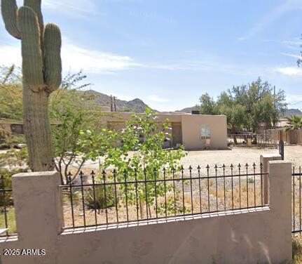 325 W Siesta Way, Phoenix, AZ 85041