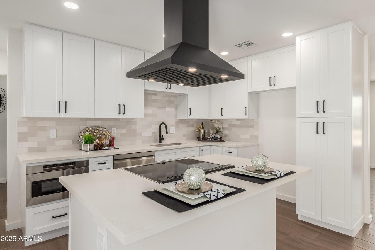 8420 E Plaza Ave., Scottsdale, AZ 85250