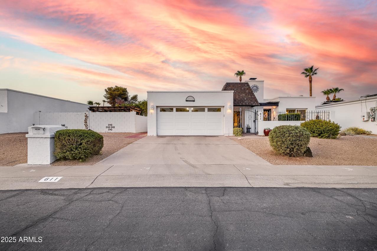 611 E Tam Oshanter Dr., Phoenix, AZ 85022
