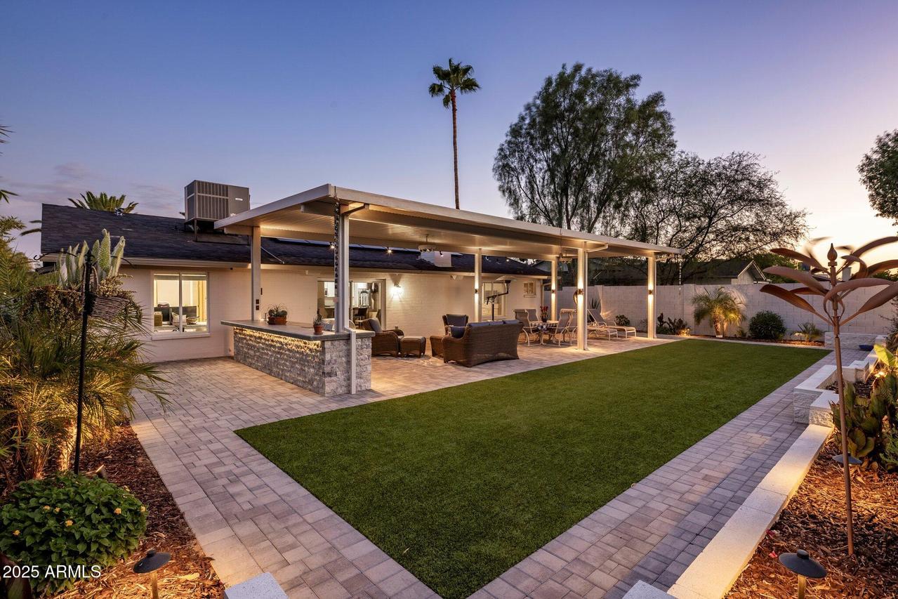 5802 E Gelding Dr., Scottsdale, AZ 85254