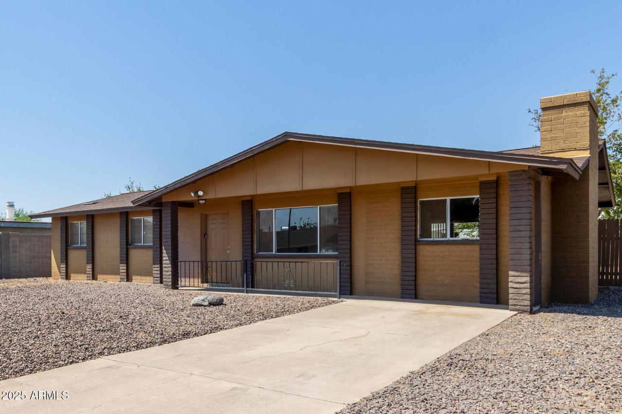 4344 E Michelle Dr., Phoenix, AZ 85032