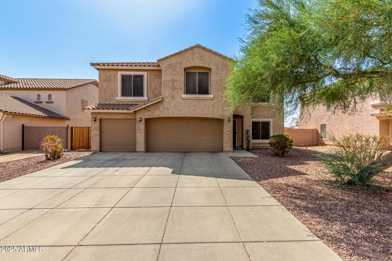 28510 N Obsidian Dr., San Tan Valley, AZ 85143