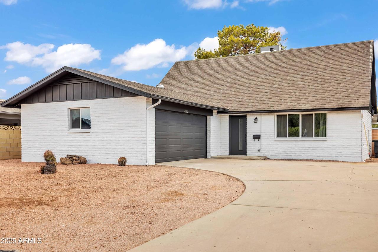 4112 S Grandview Ave., Tempe, AZ 85282