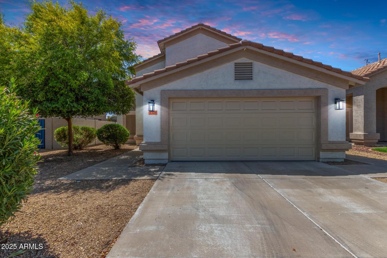 1327 W Kingbird Dr., Chandler, AZ 85286