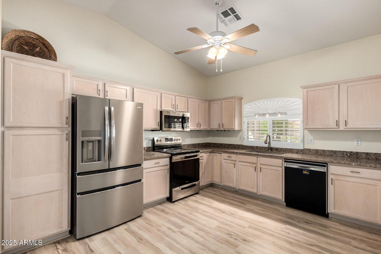2101 S Meridian Rd. #301, Apache Junction, AZ 85120
