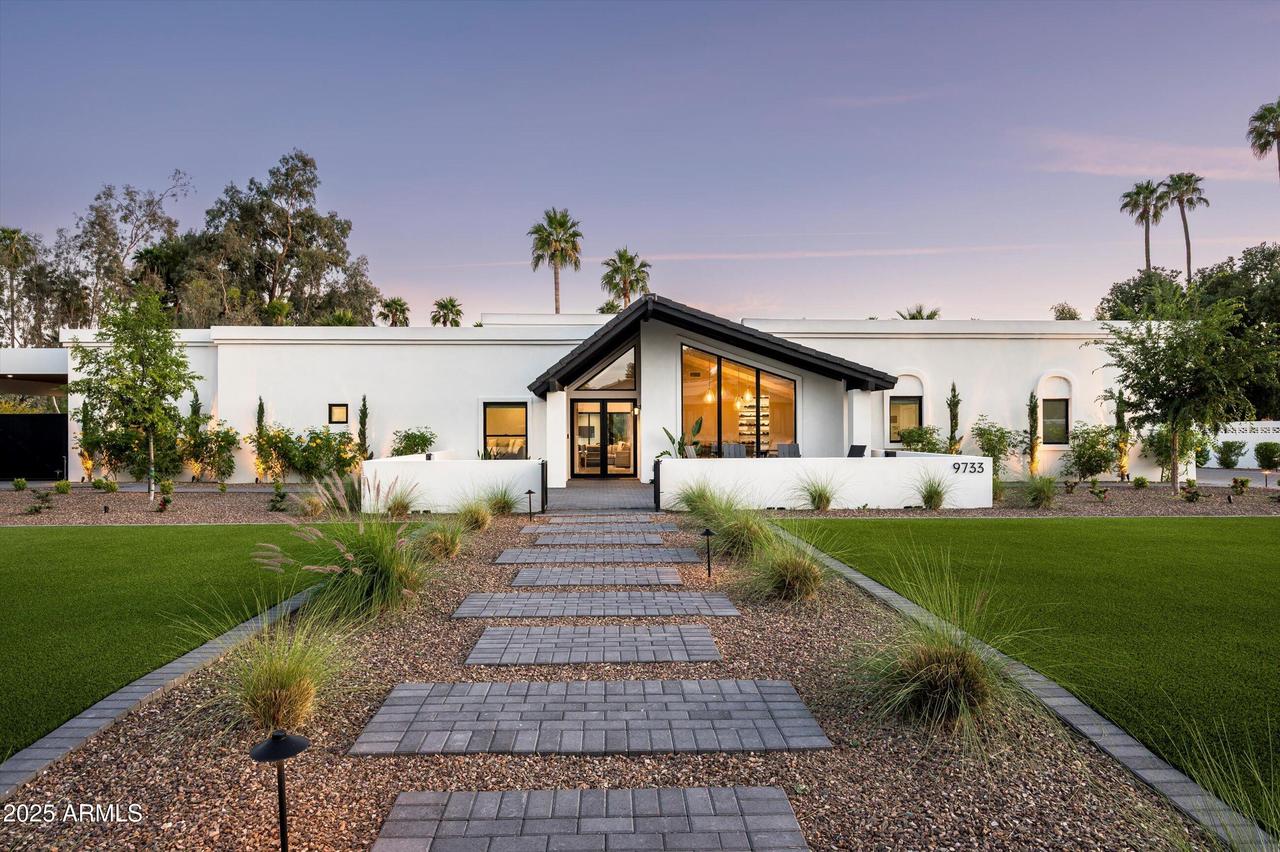 9733 E Clinton St., Scottsdale, AZ 85260