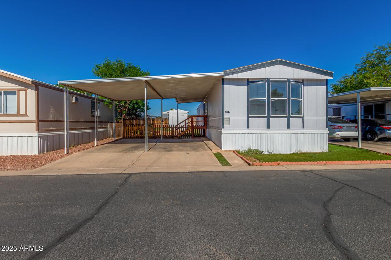 8427 W Glendale Ave. #108, Glendale, AZ 85305