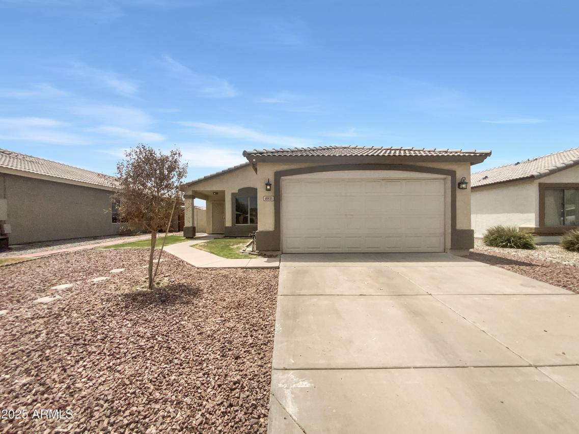 8931 E Birchwood Cir., Mesa, AZ 85208