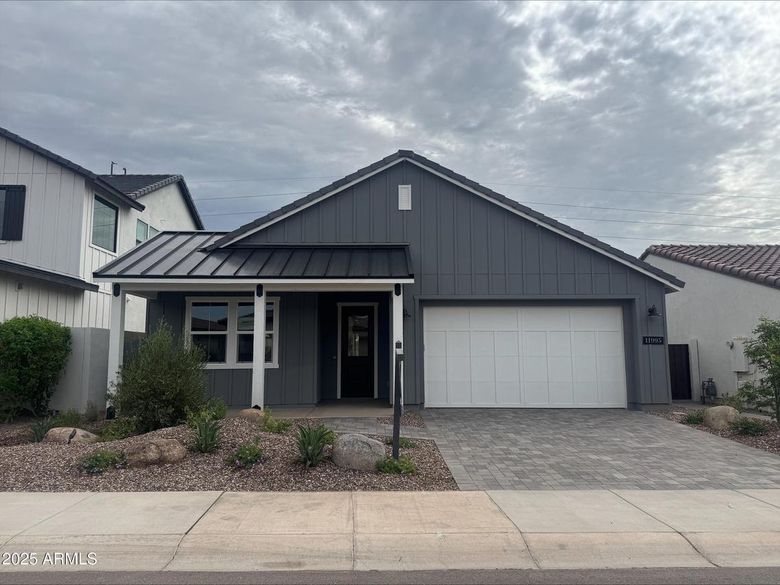 11995 N Luckenbach St., Surprise, AZ 85388