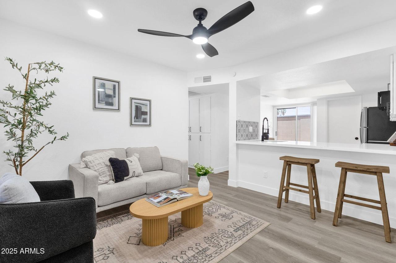 19601 N 7th St. #1032, Phoenix, AZ 85024