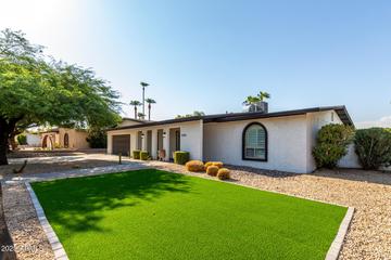 2550 E Sahuaro Dr., Phoenix, AZ 85028