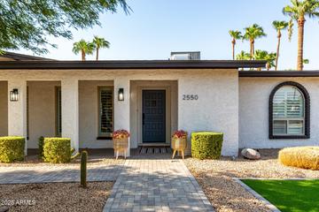 2550 E Sahuaro Dr., Phoenix, AZ 85028