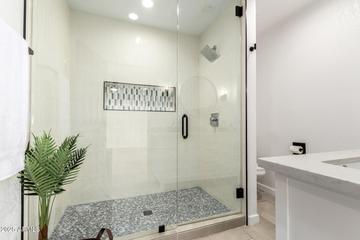 2550 E Sahuaro Dr., Phoenix, AZ 85028