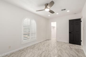 2550 E Sahuaro Dr., Phoenix, AZ 85028