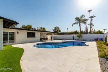 2550 E Sahuaro Dr., Phoenix, AZ 85028