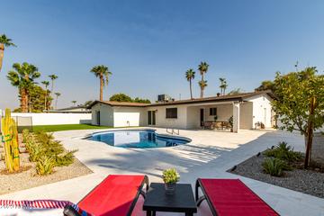 2550 E Sahuaro Dr., Phoenix, AZ 85028