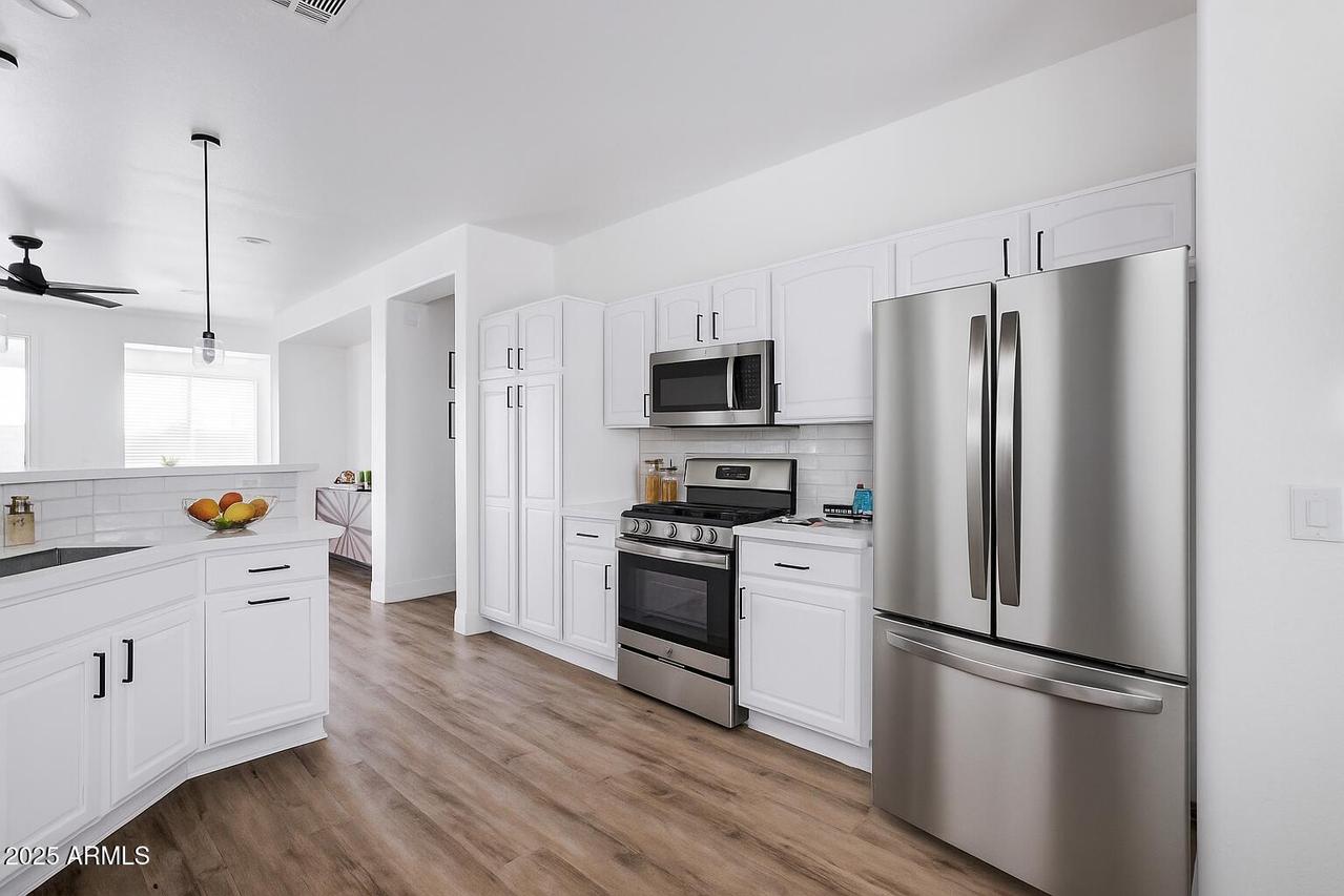 1172 S 229th Dr., Buckeye, AZ 85326