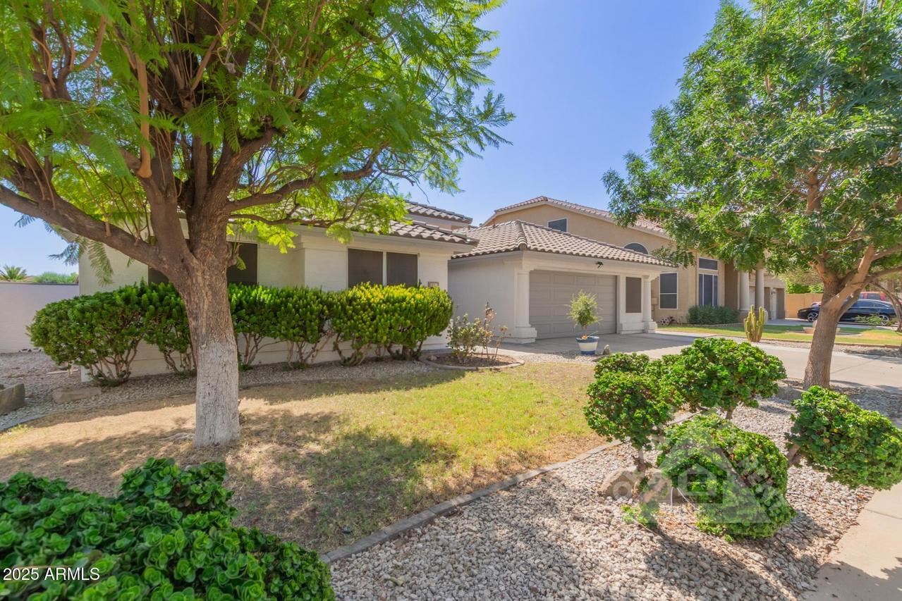 1335 S Larkspur St., Gilbert, AZ 85296