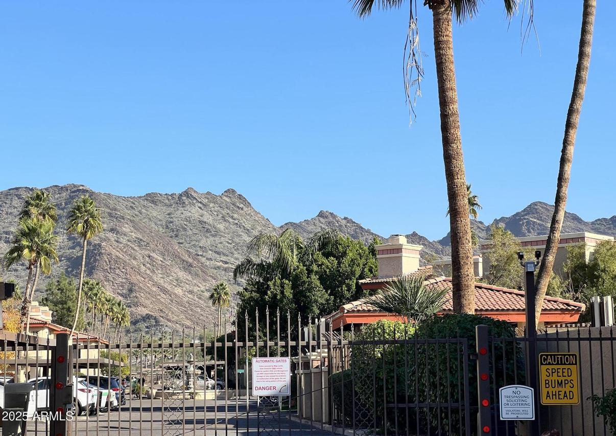 10410 N Cave Creek Rd. #1032, Phoenix, AZ 85020