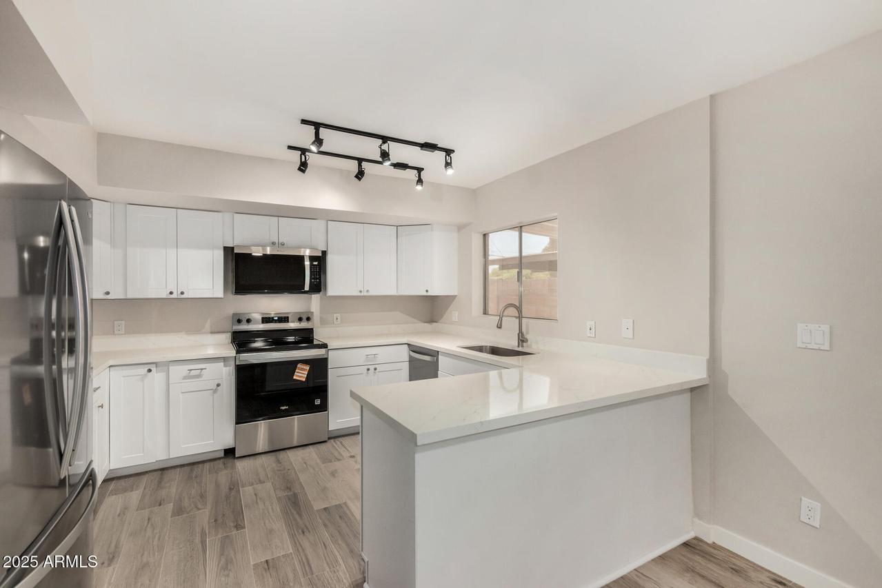 8225 E Thomas Rd., Scottsdale, AZ 85251