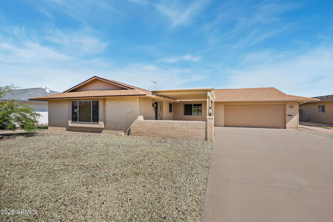 11041 W Pleasant Valley Rd., Sun City, AZ 85351