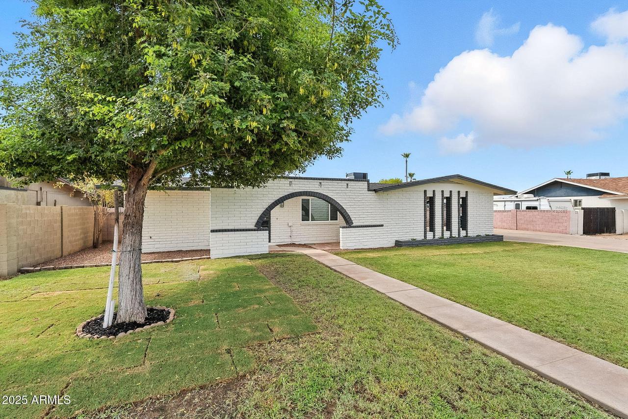 2303 E Evergreen St., Mesa, AZ 85213