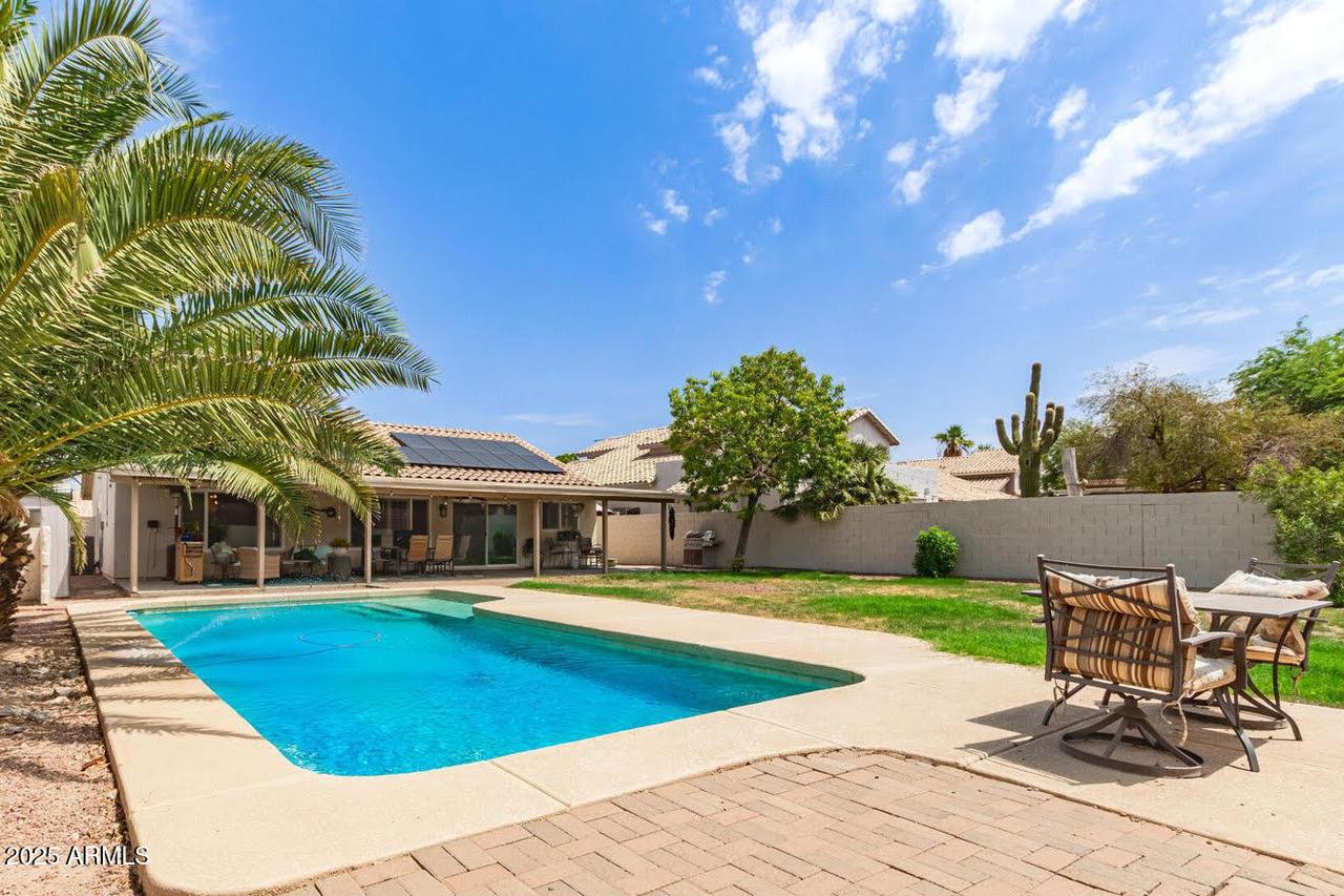 6521 E Russell St., Mesa, AZ 85215