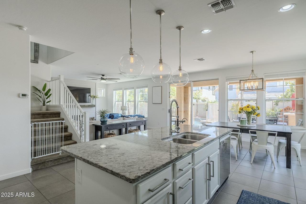 10515 E Nopal Ave., Mesa, AZ 85209