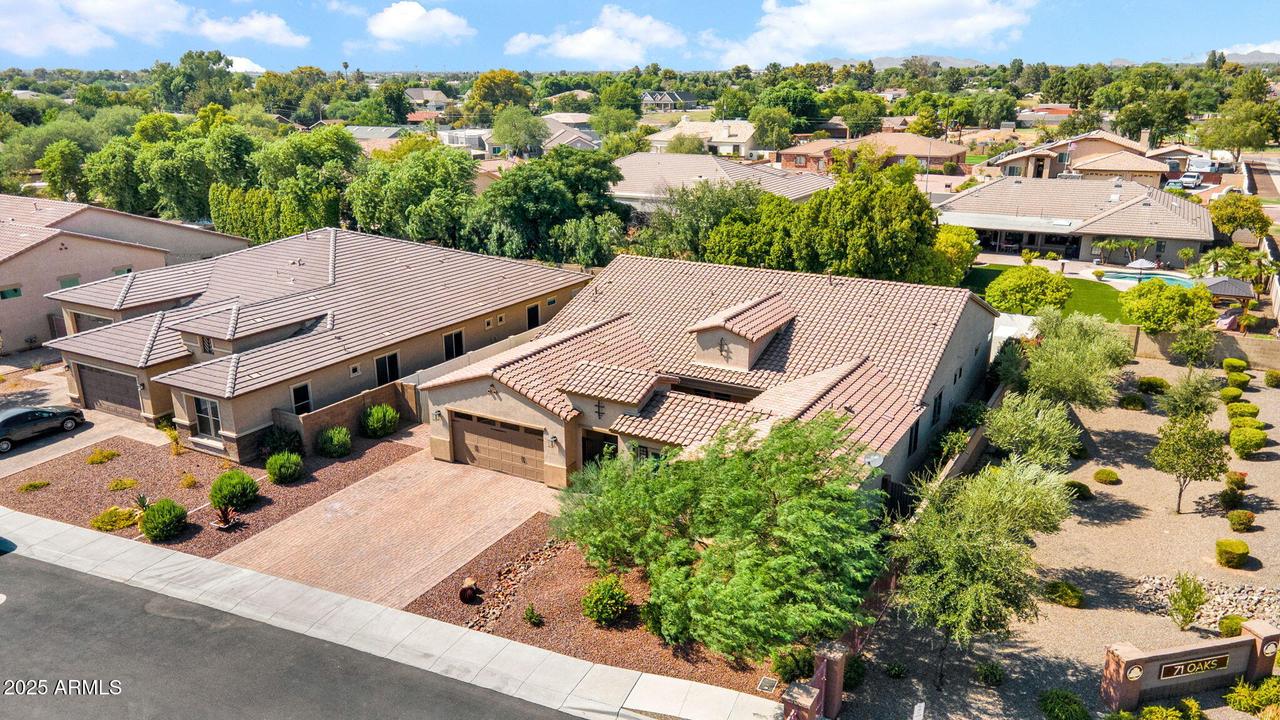 7114 W Ludlow Dr., Peoria, AZ 85381