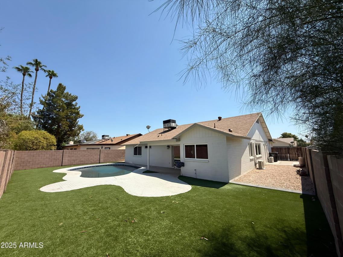 2014 W Summit Pl., Chandler, AZ 85224